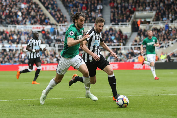 赛奠定了信 赛奠定了信